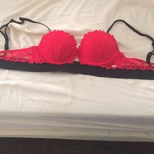 PINK Victoria’s Secret date push up bra 32 B